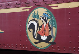 Skunk train2011d26c040